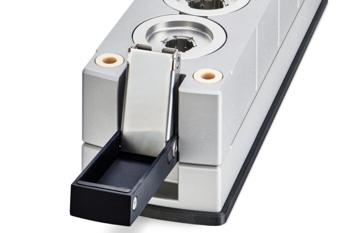 090424 flow 4 locking mechanism